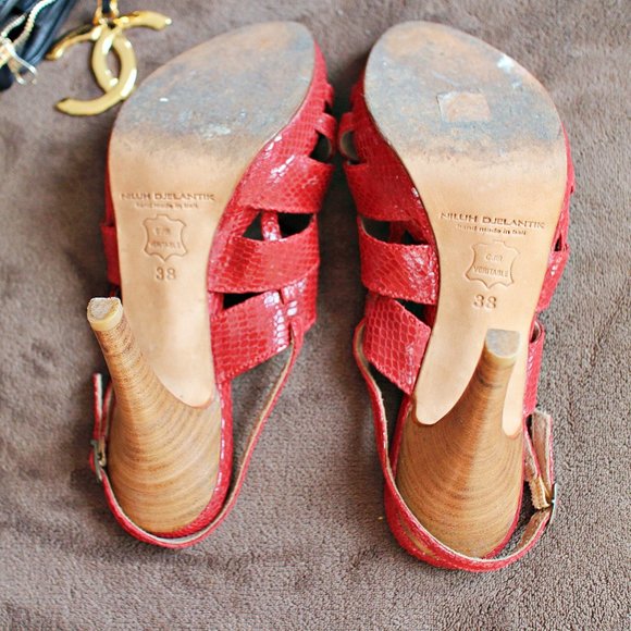 RED PUMP - Picture 7 of 11